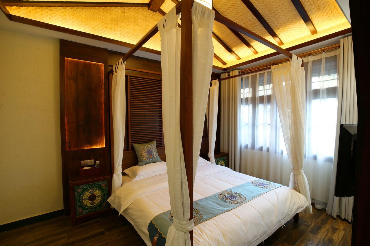 Oriental Inn Phoenix Puyuan Branch Fenghuang Exteriör bild