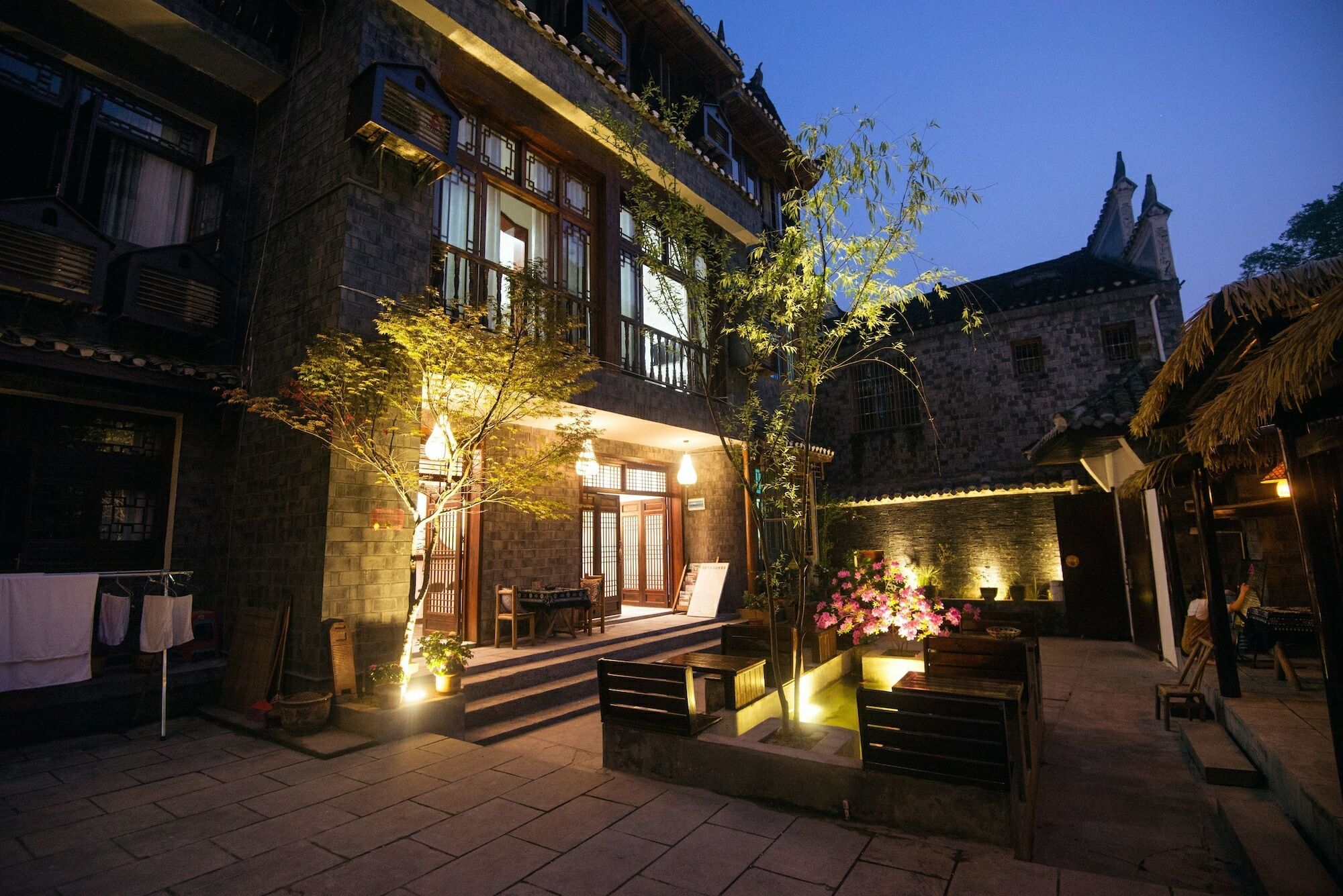 Oriental Inn Phoenix Puyuan Branch Fenghuang Exteriör bild